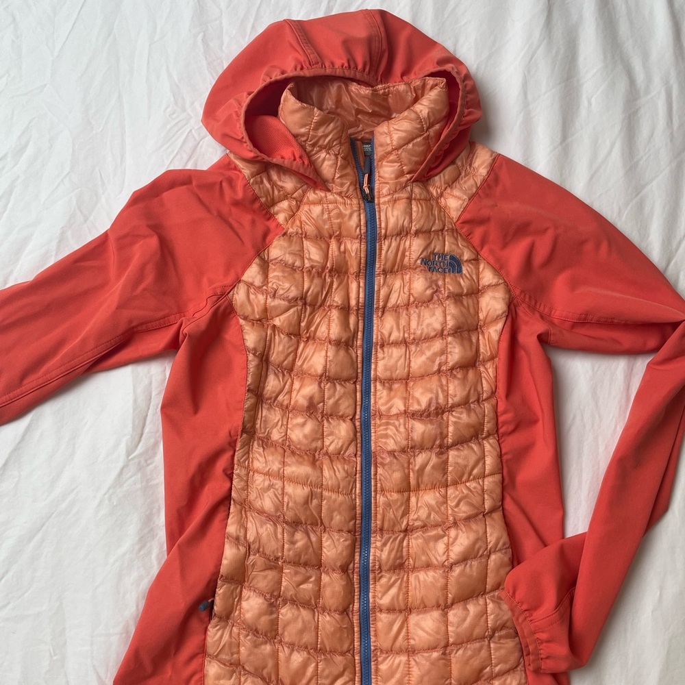 North Face Orange/Coral Thermoball Hooded Women’s Jacket, Size S